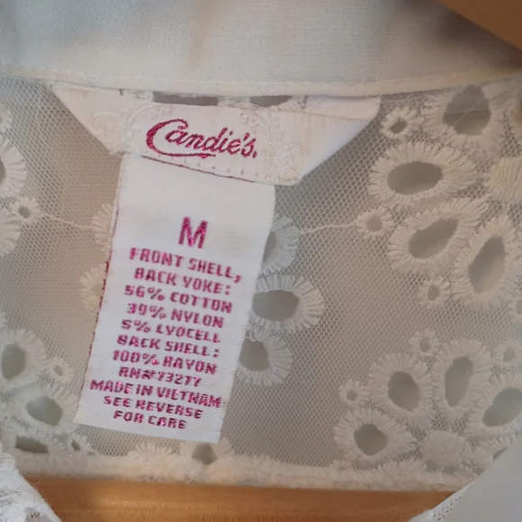 Candie's - Picture 2 of 2